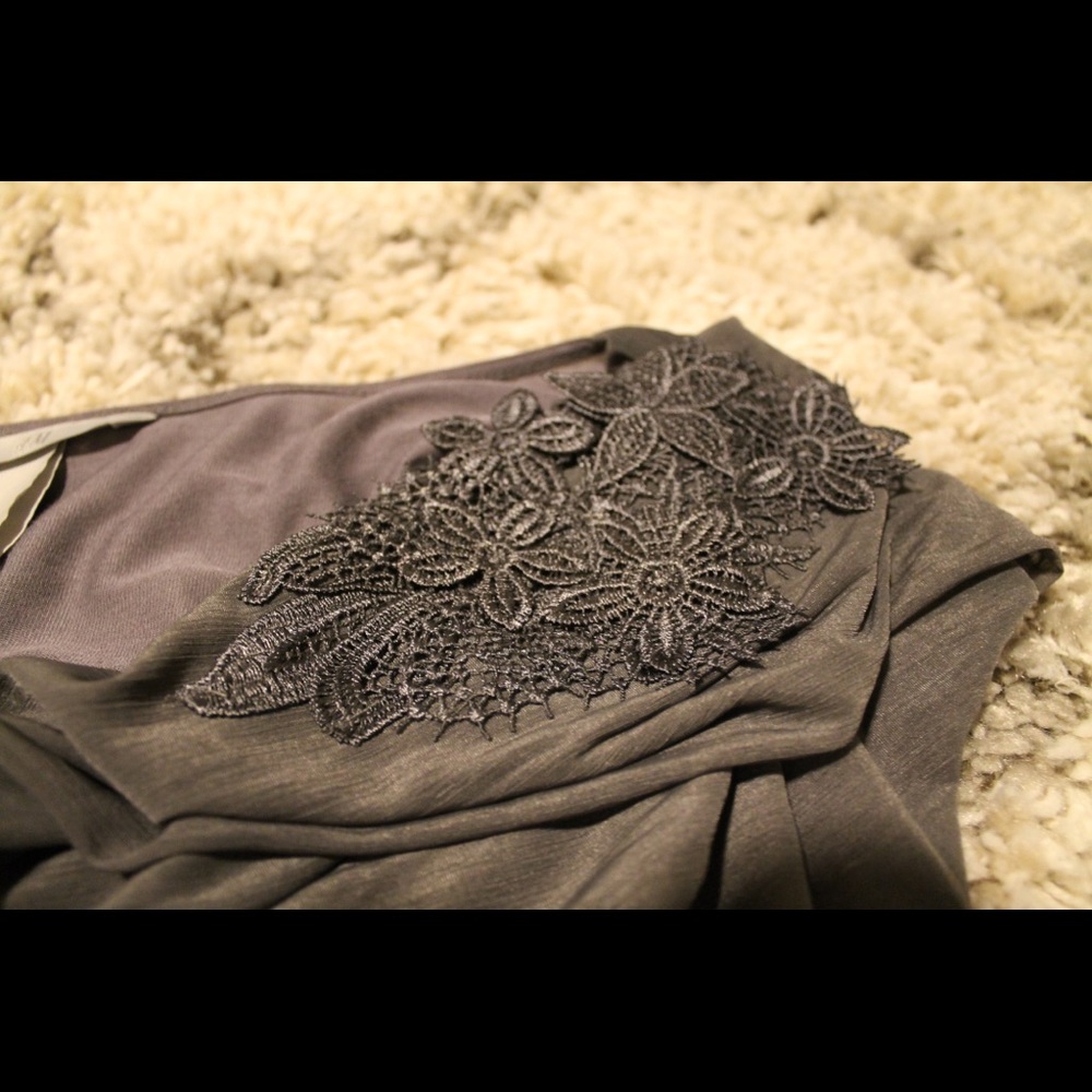 Grey H&M Blouse w/ Flower Detail - Picture 5 of 8